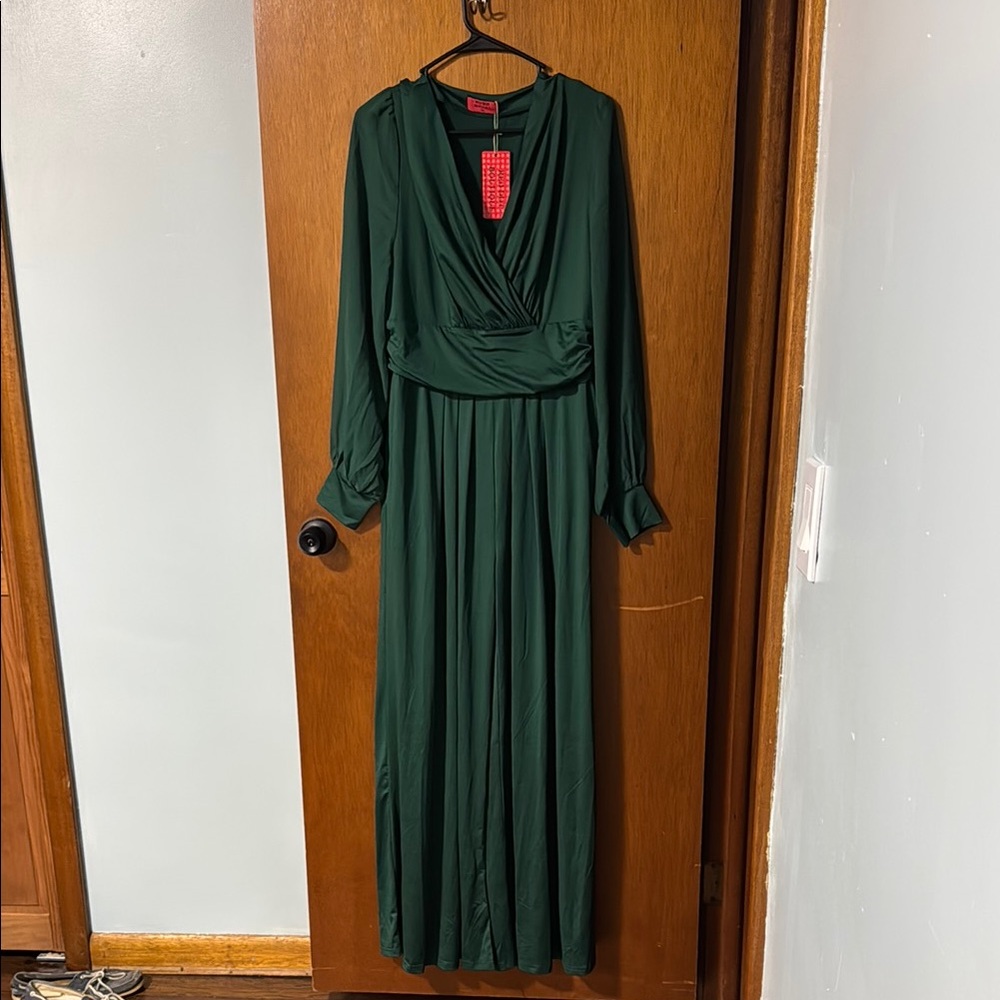 Elegant Green Maxi Dress